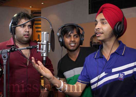Indian Idol-6 Contestants Record a Special Song