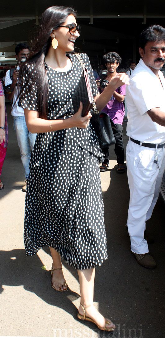 Spotted: Sonam Kapoor Returning to Mumbai