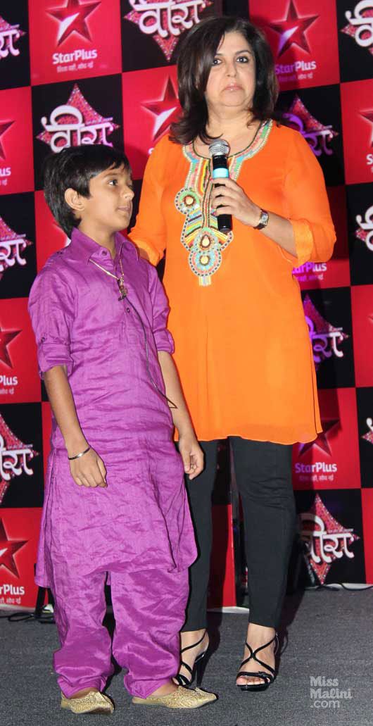 Farah Khan with a child actor from the TV show