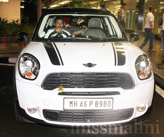 Kajol Spotted at Mumbai Airport