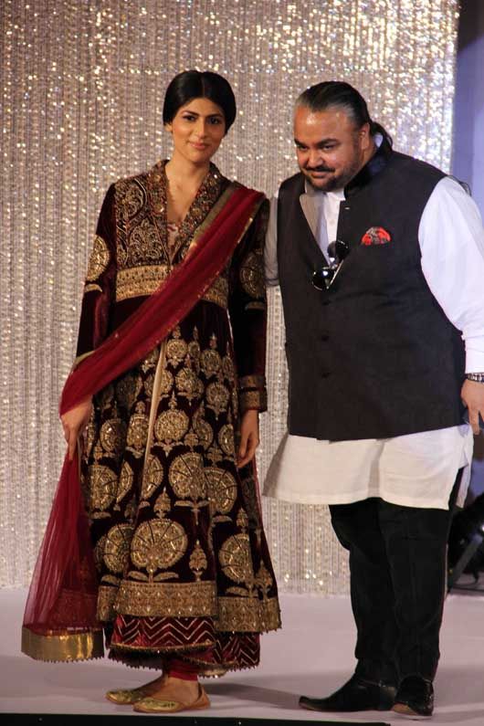 JJ Valaya with Vanya Mishra (Miss India World 2012)