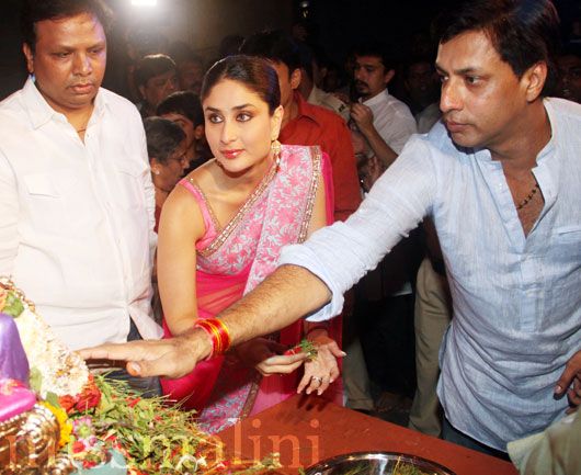 Kareena Kapoor and Madhur Bhandarkar seek blessings on Ganpati