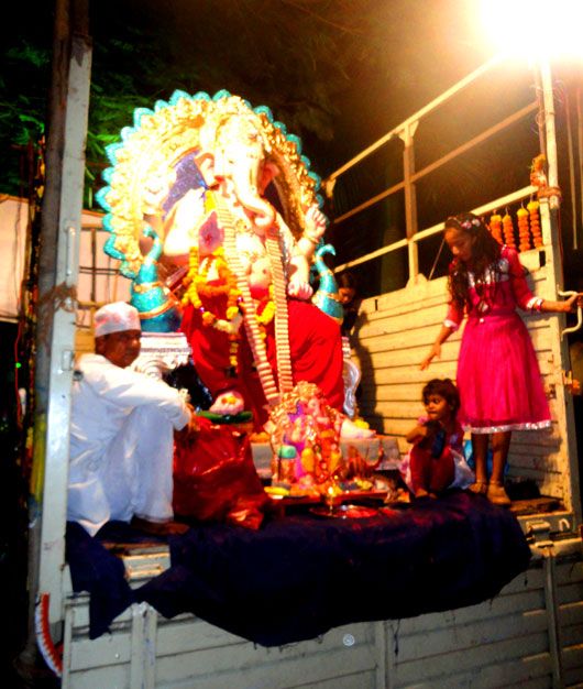 Guest Celebrity Blogger: Nisha JamVwal Celebrates Ganesh Chaturthi
