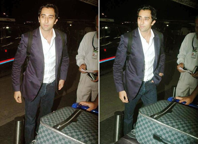 Rahul Khanna at the Mumbai Airport