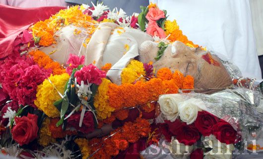 A K Hangal's Funeral