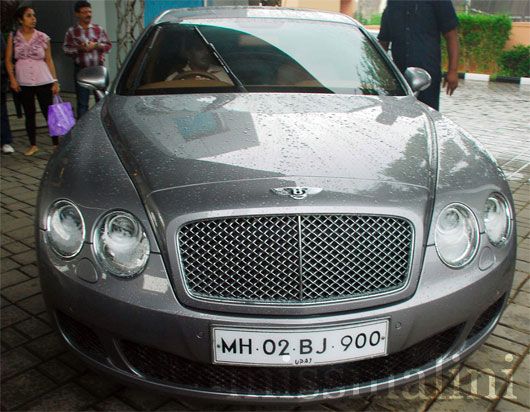 Spotted: Akshay Kumar Returning to Mumbai to Celebrate His Birthday!