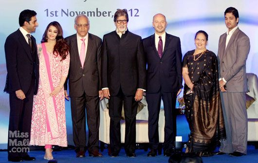 Abhishek Bachchan, Aishwarya Rai, Krishnaraj Raji, Amitabh Bachchan, Frangois Richier, Brinda Rai, Aditya Rai (brother)