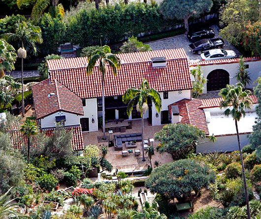 Robsten House (photo courtesy | CelebrityHomePhotos.com)