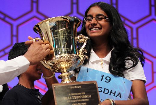 Snigdha Nandipati spells 'guetapens' to win 2012 Scripps National Spelling Bee