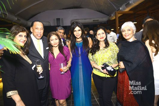 Deepa Harris, Raymond Bickson, Nisha JamVwal & Geetu Hinduja with friends