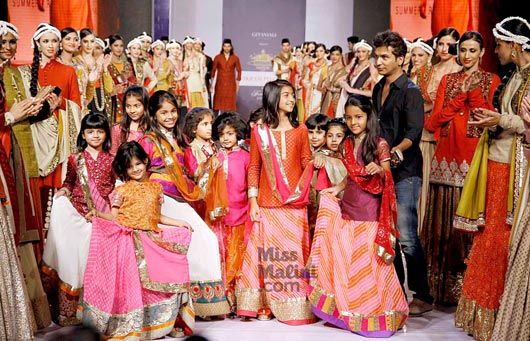 5 Vikram Phadnis Looks We Loved at Rajasthan Fashion Week