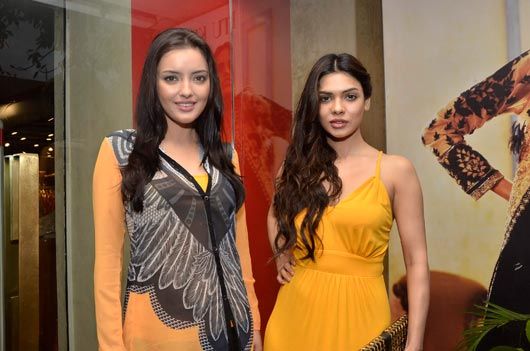 Kristina Akeeva and Sara Loren