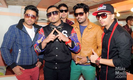 Yo Yo Honey Singh with his band