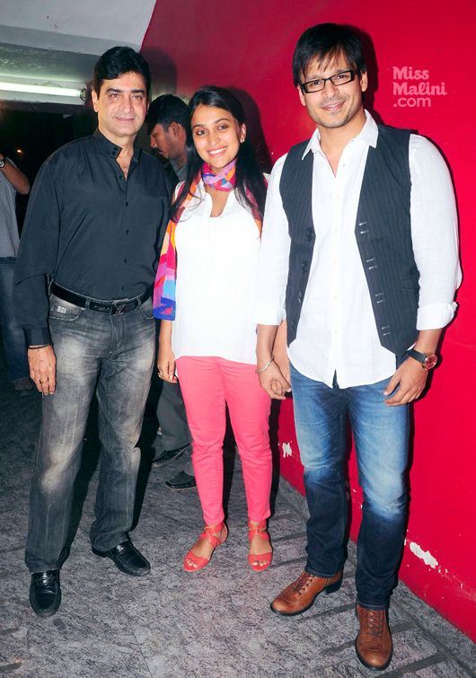 Priyanka and Vivek Oberoi at Riteish Deshmukh's Marathi film premiere