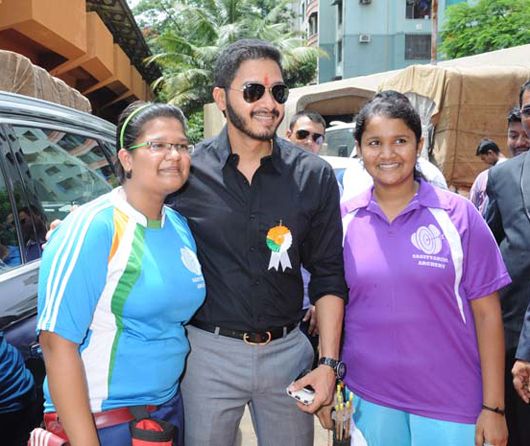 Shreyas Talpade with archery contestants