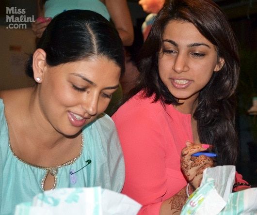 Parul baby shower games