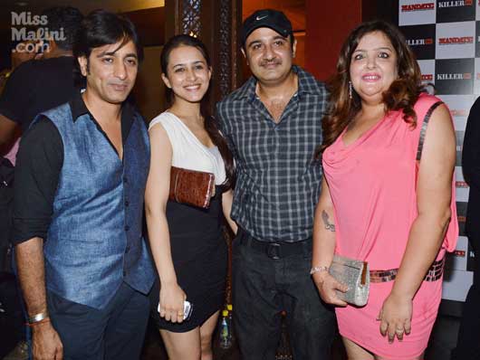 Sunaina Roshan with Rajev Paul and friends