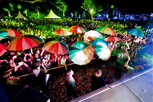 Fans with Group Therapy umbrellas