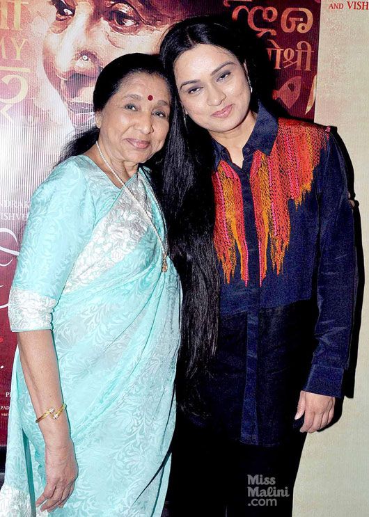 Asha Bhosle with Padmini Kolhapure