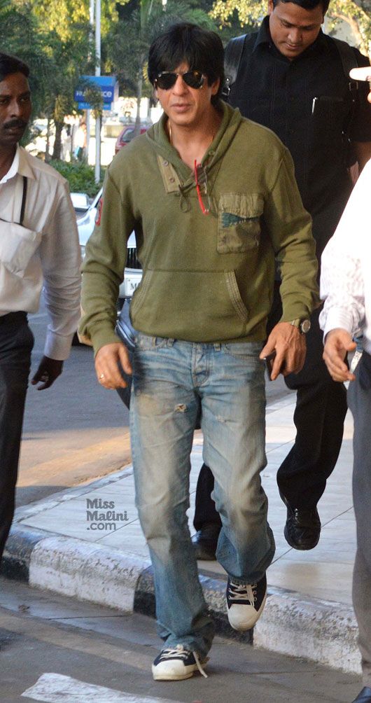 Airport Spotting: Shah Rukh Khan and Deepika Padukone Head to Goa