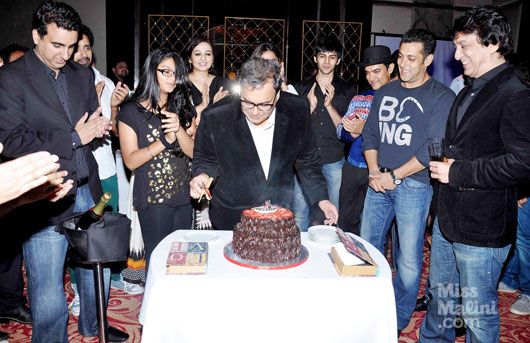Subhash Ghai cuts his cake