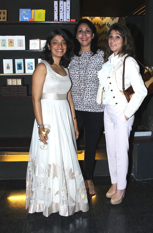 Divya Thakur, Haseena Jethmalani and Preeti Devi