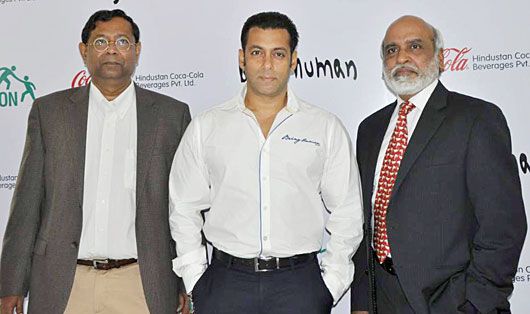 Salman Khan with executives from Coco Cola