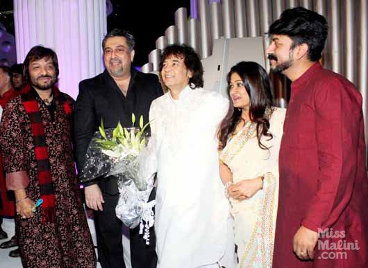 Roopkumar Rathod with Zakir Hussain and Sonali Rathod