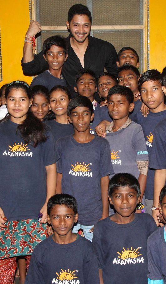 Shreyas Talpade Celebrates Raksha Bandhan with Young Children