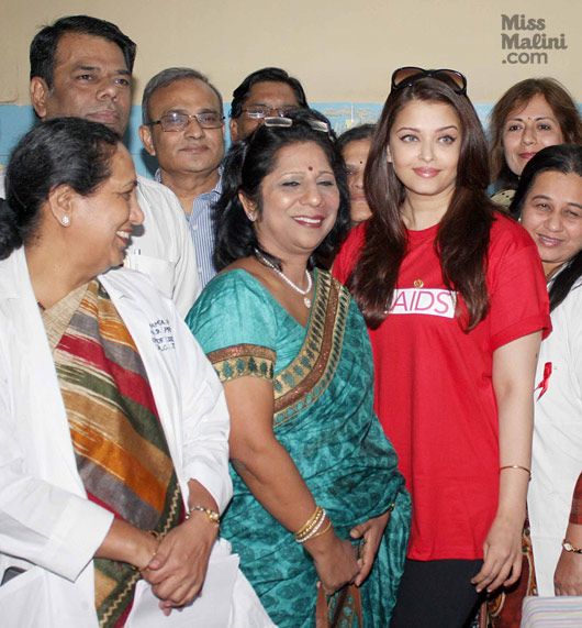 Aishwarya Rai Bachchan at Sion Hospital