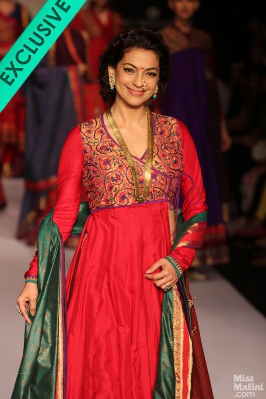 Showstopper Juhi Chawla for Shruti Sancheti at Lakme Fashion Week