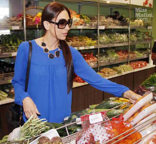 Photos: Karishma Kapoor Launches the Health Food Section at a Food Store in Mumbai