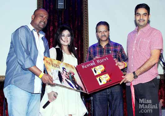 Komal Rizvi album launch in Mumbai
