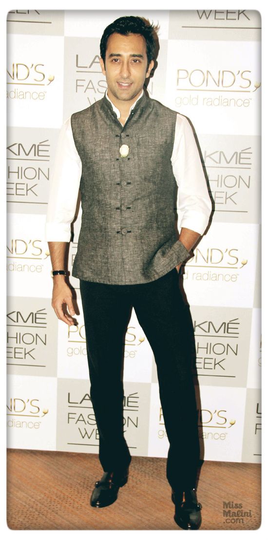 Rahul Khanna at Vikram Phadnis's Winter/Festive 2013 show during the Lakmé Fashion Week (Photo courtesy | Yogen Shah)