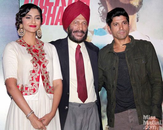 Legendary Milkha Singh Joins Farhan Akhtar, Sonam Kapoor at ‘Bhaag Milkha Bhaag’ Trailer Launch