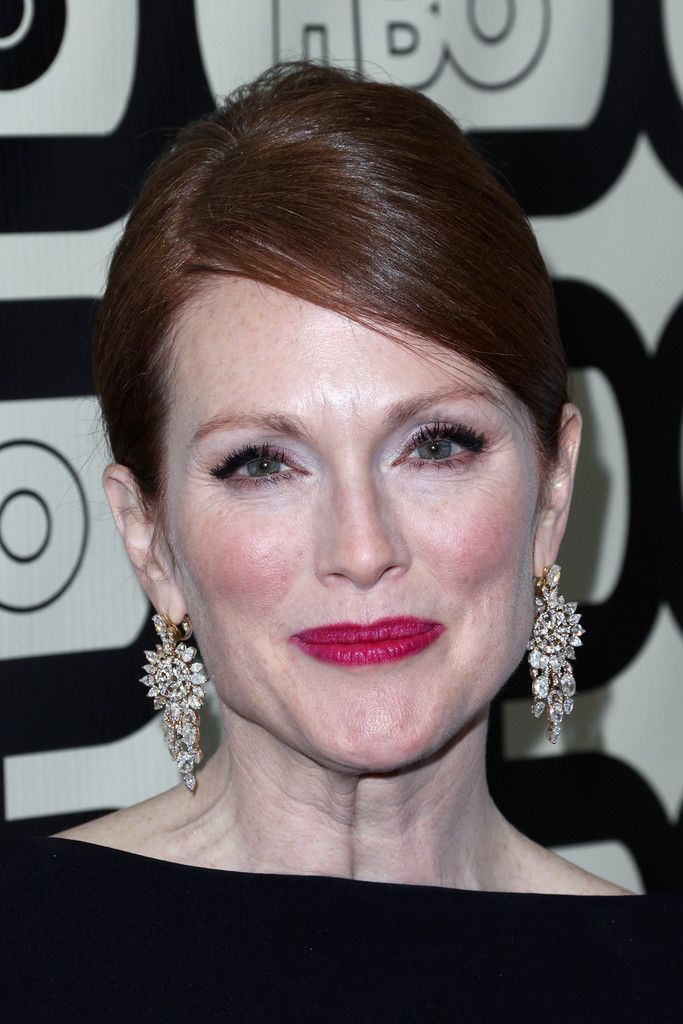 Julianne Moore in Bulgari jewels at the 70th Annual Golden Globe Awards