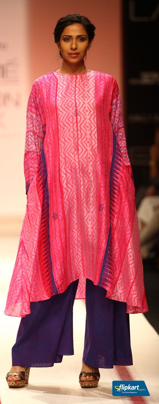 A model displays a designer fusion wear at an  India Fashion Week  event. Source: MissMalini