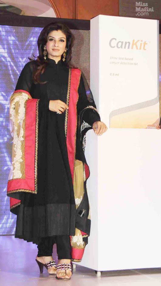 Get This Look: Raveena Tandon in Sabysachi Mukherjee