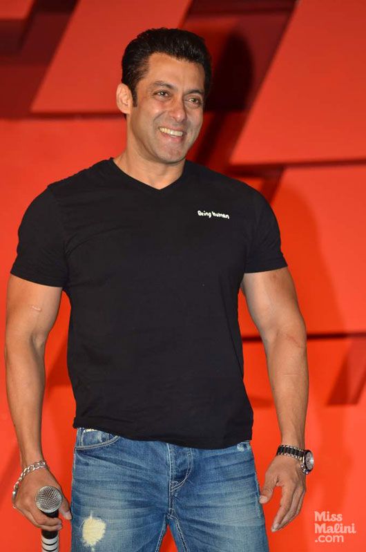 Two Looks, Two Days – Which Look Suited Salman Khan the Best?