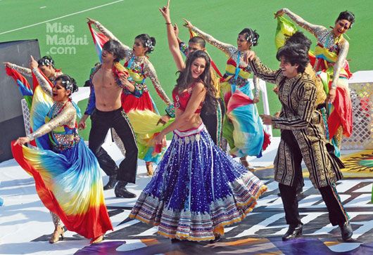 Katrina Kaif & Nargis Fakhri Perform at UP Wizards Opening Ceremony