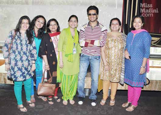 Riteish with the teachers