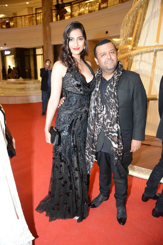 Sonam Kapoor & Manav Gangwani at the launch of the Roberto Cavalli flagship store in Delhi on December 8, 2012