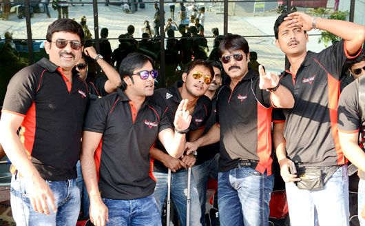 Telugu Warriors arrive in Pune
