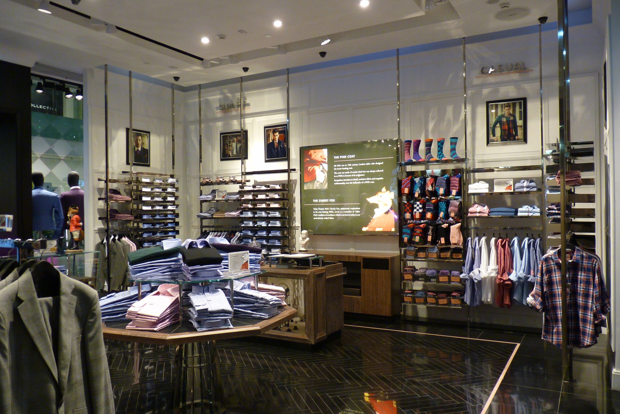 Inside view of Thomas Pink store in Ambience Mall