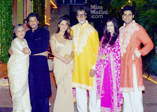 Jaya Bachchan, Shah Rukh Khan, Gauri Khan, Amitabh Bachchan, Aishwarya Rai Bachchan, Abhishek Bachchan