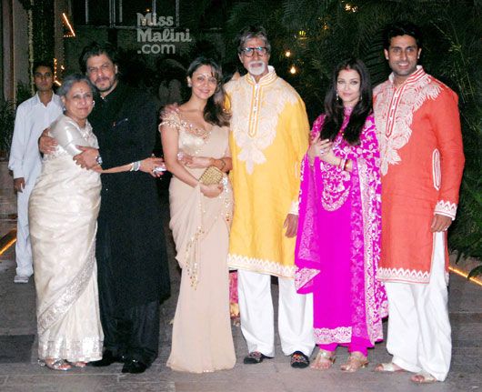 Jaya Bachchan, Shah Rukh Khan, Gauri Khan, Amitabh Bachchan, Aishwarya Rai Bachchan, Abhishek Bachchan