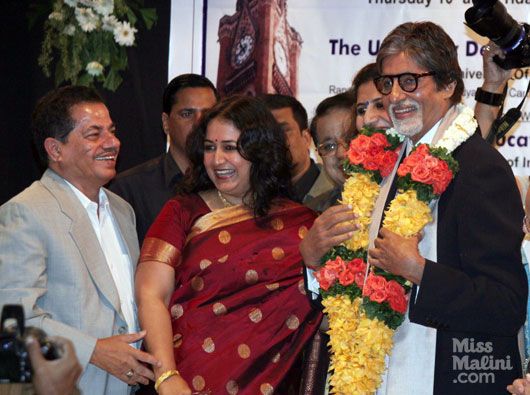 Photos: Amitabh Bachchan Honoured at Mumbai University