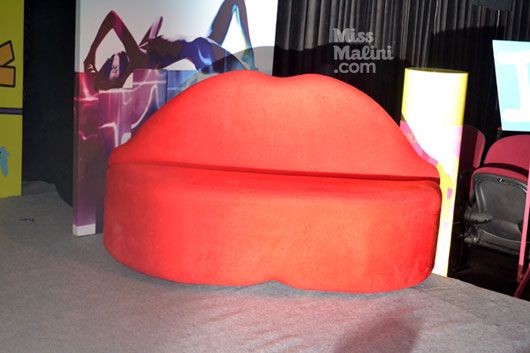 Adorable lips sofa!