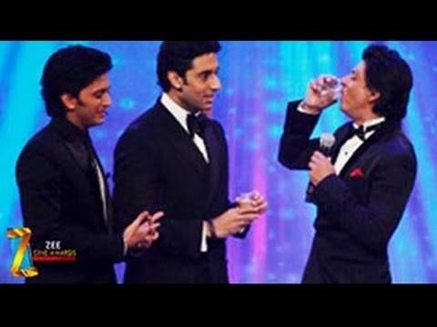 Bollywood Blast! Was a Certain Mr. Bachchan Grouchy at The Zee Cine Awards?