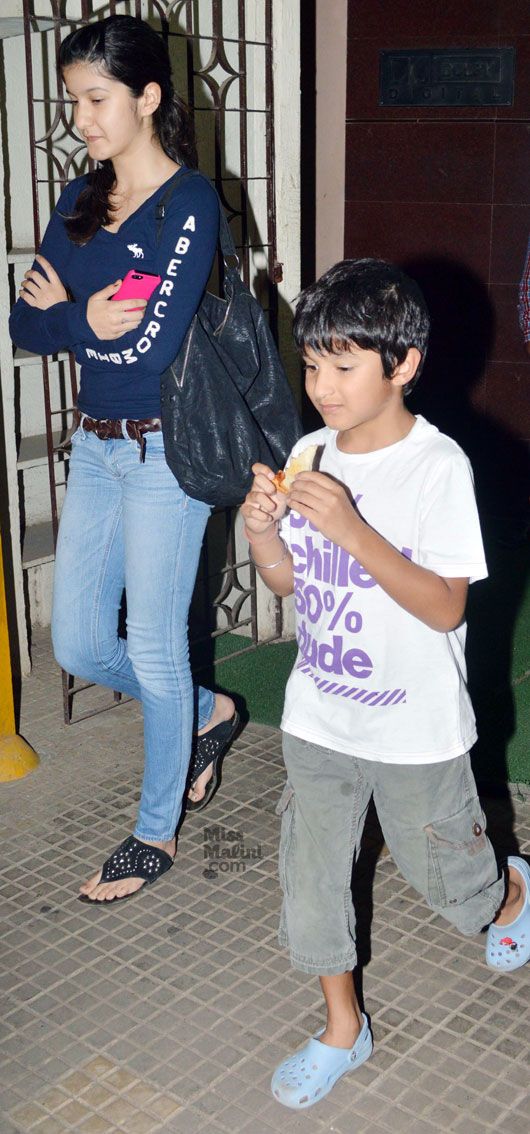 Photos: Malaika Arora Khan Attends Dabangg 2 Screening with Star Kids!